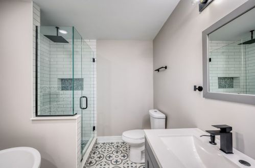 5527 Haddon Ave, Chicago IL  60651-2702 exterior