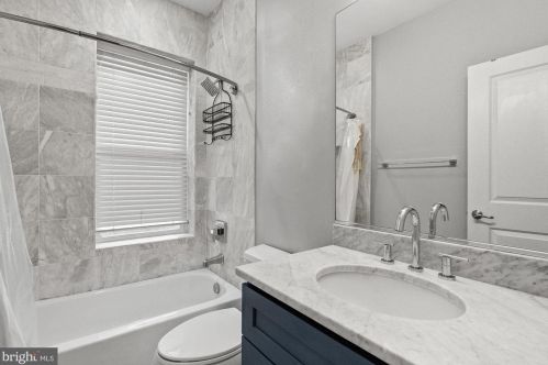 1431 3rd St, Washington DC  20024-2907 exterior