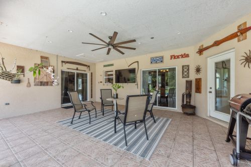 6300 Floyd Johnson Rd, Fort Pierce FL 34947-1563 exterior