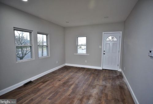 424 Pitman Ave, Trenton NJ  08610-3806 exterior