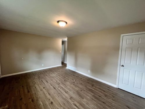 1143 Congress Ave, Saint Louis MO  63138-2906 exterior