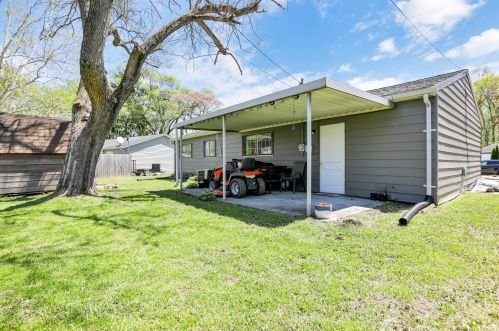 1064 Kelly Dr, Hebron OH 43025-9505 exterior