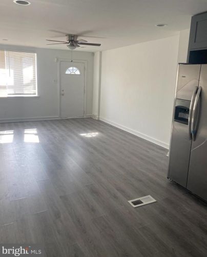 511 Godfrey Ave, Philadelphia PA 19126-3833 exterior