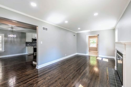 2121 77th Ct, Chicago IL  60707-3017 exterior