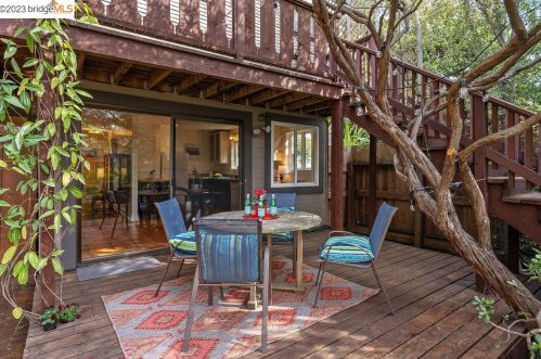 2122 Sacramento St, Berkeley CA 94702-1905 exterior