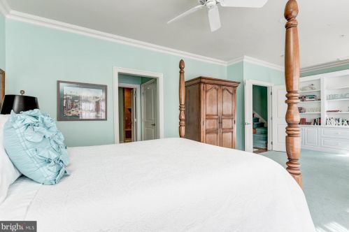 12561 Ansin Cir Dr, Rockville MD 20854-6912 exterior