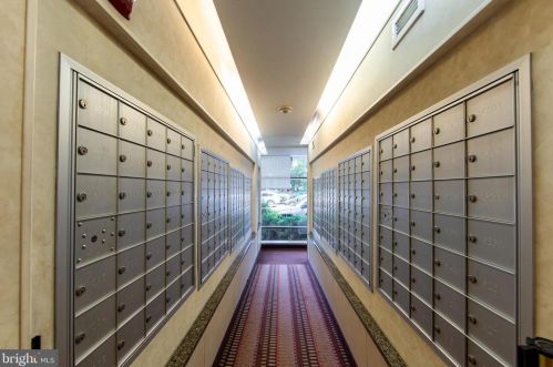 950 25th St, Washington DC  20037-2137 exterior