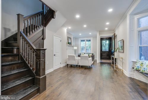 4425 Larchwood Ave, Philadelphia PA  19104-3915 exterior