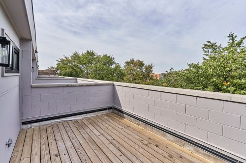 6227 Ellis Ave, Chicago IL 60653-3615 exterior