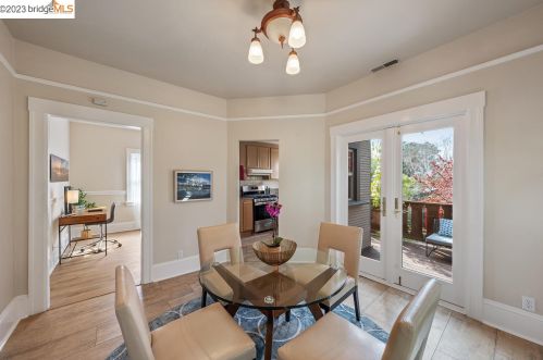 2122 Sacramento St, Berkeley CA 94702-1905 exterior