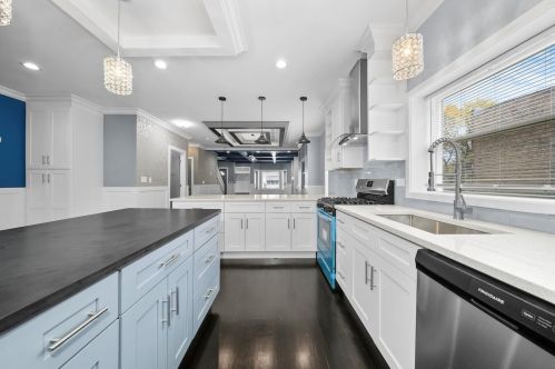 5650 Bishop St, Chicago IL  60636-1316 exterior