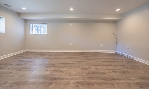 4848 Tripp Ave, Chicago IL 60629-5743 exterior