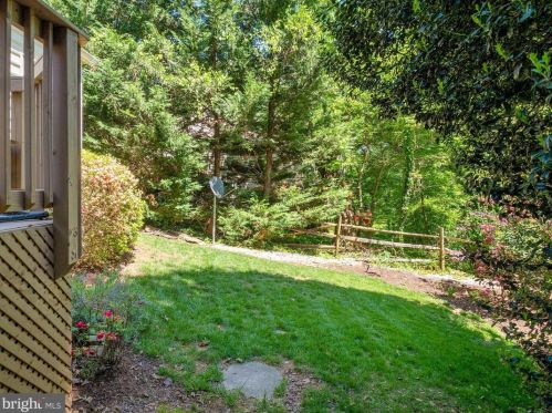 8224 Inverness Holw Ter, Rockville MD 20854-2726 exterior