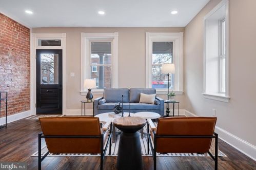 829 Shippen St, Lancaster PA  17602-2043 exterior