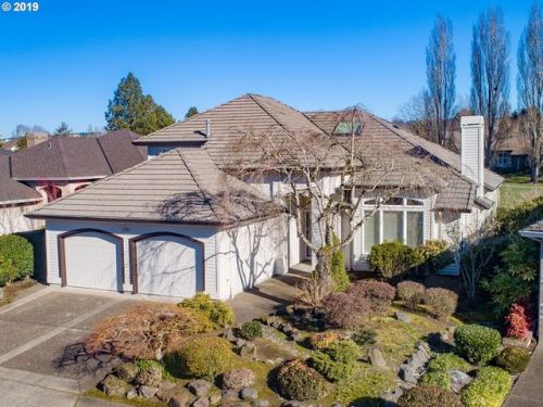 15795 Saint Andrews Dr, Portland, OR 97229-7821