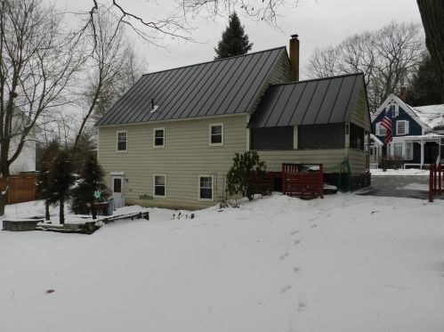 8 Winter St, Concord, NH 03303-1616