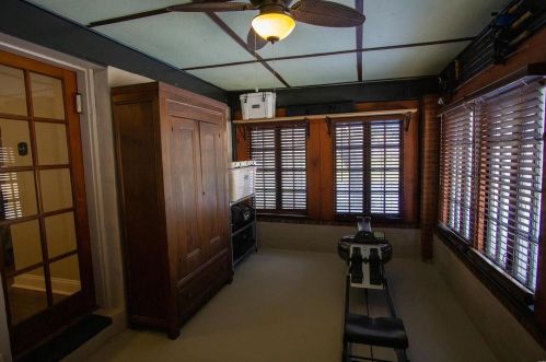 708 Laclede Sta Rd, Saint Louis MO 63117-2045 exterior