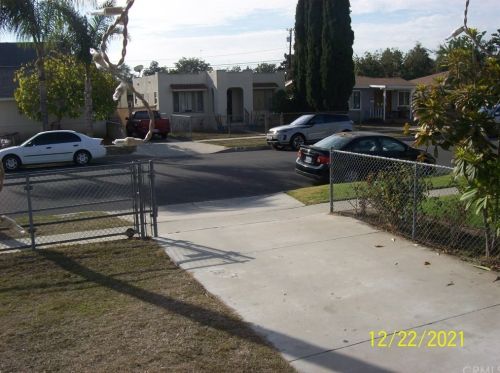 2705 Olive Ave, Fullerton CA 92833-3542 exterior