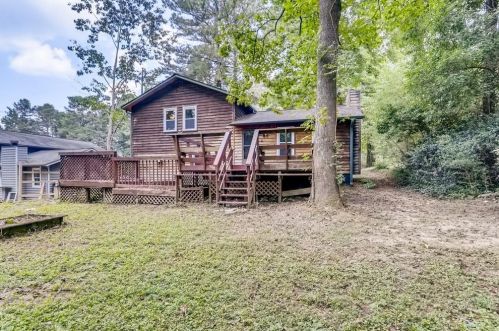 2073 Pond Rd, Duluth GA exterior