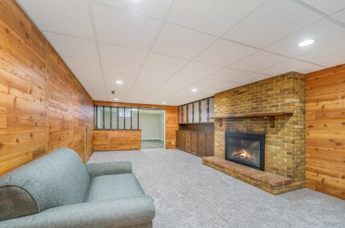 3660 Evaline Dr, Meskegon MI 49444-4133 exterior