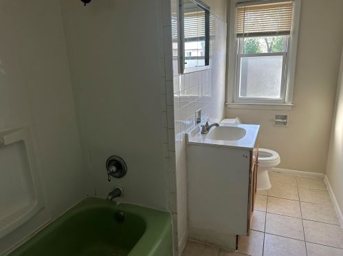 5947 61st St, Milwaukee WI  53218-2004 exterior