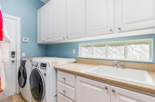 7804 Orvieto Ct, Naples FL 34114-2626 exterior