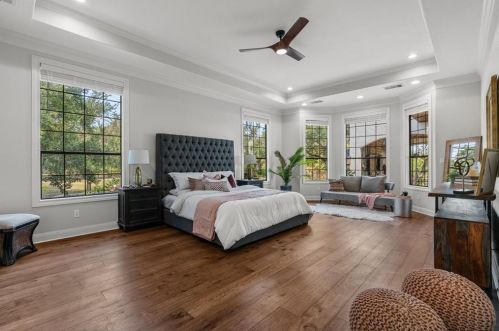 2209 Deleon Ct, Austin TX 78733-1629 exterior