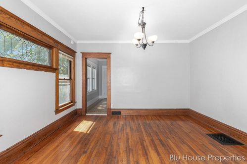 912 Virginia St, Grand Rapids MI 49506-1511 exterior