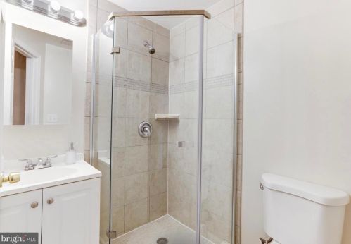 912 19 St, Washington DC 20002-4083 exterior