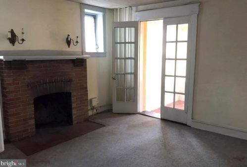 1304 Main St, Darby PA 19023-2619 exterior