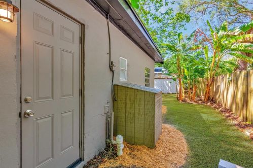 4102 Diana St, Tampa FL  33610-1722 exterior