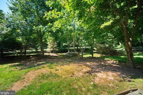 7 Brookline Ct, Princeton NJ 08540-1741 exterior