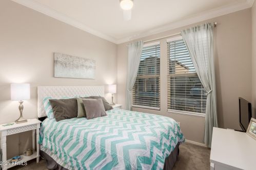 2834 Apollo Rd, Phoenix AZ  85041-5339 exterior