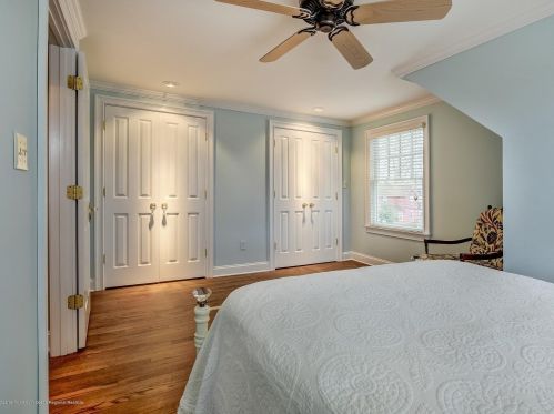 21 Center St, Locust NJ  07760-1749 exterior