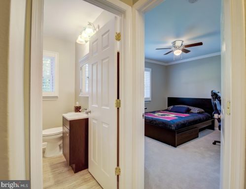 7833 Martha Washington St, Alexandria VA  22309-1346 exterior