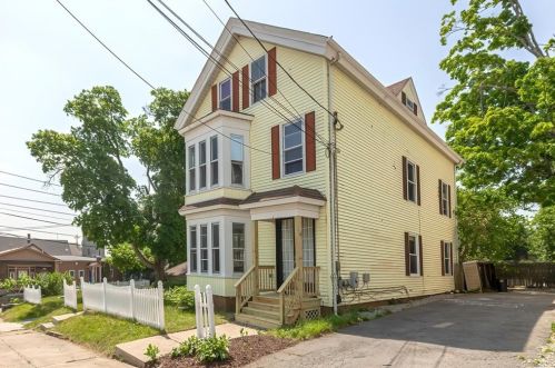 68 Prospect St, Woonsocket, RI 02895-1910