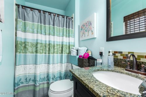 15645 21, Phoenix AZ 85022-3489 exterior