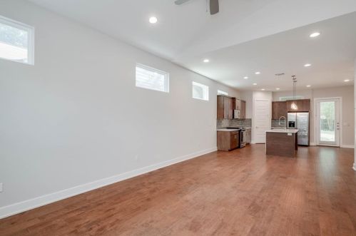 7206 Blessing Ave, Austin TX 78752-2716 exterior