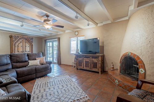 5960 Escondido Ln, Tucson AZ 85704-2815 exterior