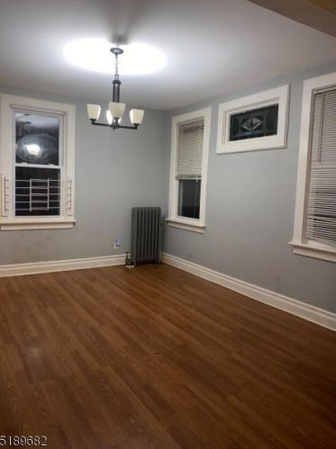 26 Becker Ter, Irvington NJ 07111-1311 exterior