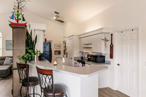 972 Haas Ave, Fort Pierce FL  34953-5611 exterior