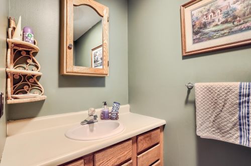 59 Pembroke Rd, Concord NH 03301-5707 exterior