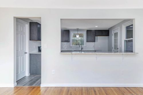 42 Lepage Rd, Windsor CT  06095-4443 exterior