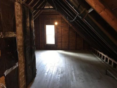 1607 56th St, Milwaukee WI  53214-5256 exterior