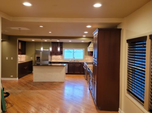 4535 Kedvale Ave, Chicago IL 60629-5750 exterior