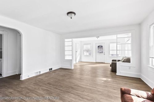 504 Ave, Belmar NJ 07719-2433 exterior