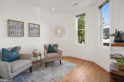 1329 10 St, Washington DC 20002-3718 exterior