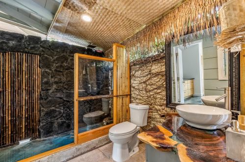 6721 Hawaii Kai Dr, Honolulu HI 96825-1506 exterior