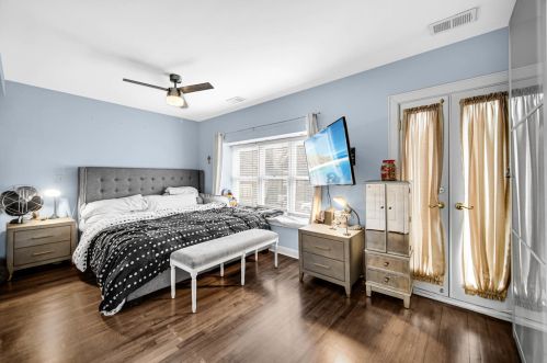 2116 Shakespeare Ave, Chicago IL 60647-3914 exterior