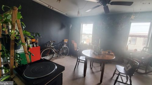 1518 6 St, Philadelphia PA 19147-6536 exterior